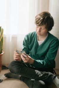 Read more about the article Unlocking Strategic Play: The Power of Quality Proxies